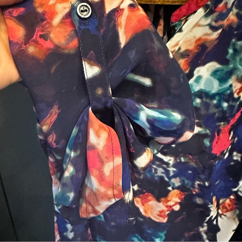 A.N.A. Multi Color Abstract Tunic Blouse Size Large - Picture 4 of 13